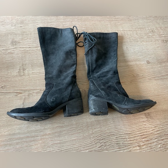 BORN suede tall boots - zipper closure with back tie - size 6 - Picture 5 of 7